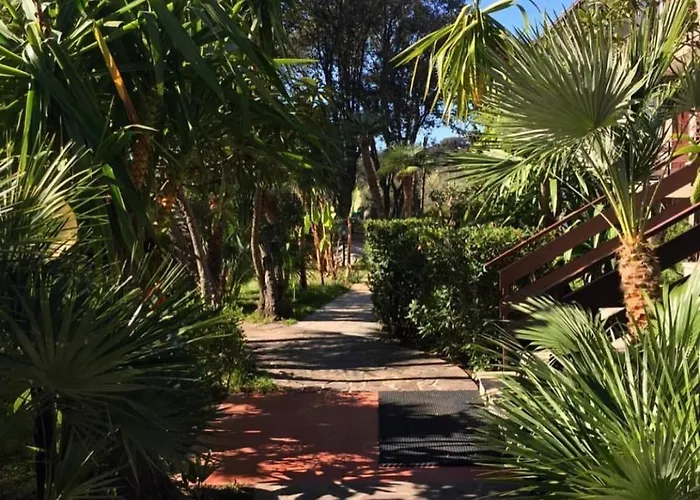 Eden Park Отель 3*