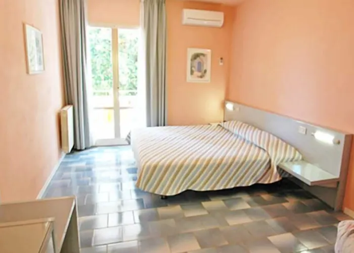 Eden Park Отель Марина-ди-Кампо