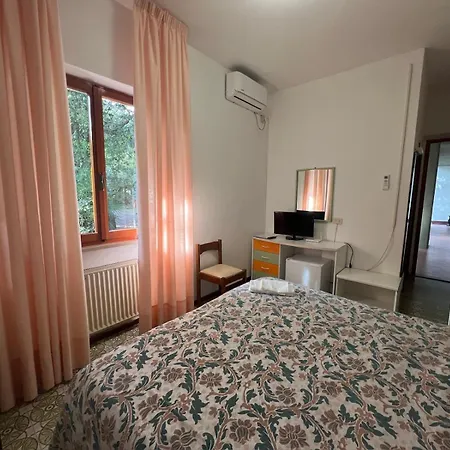 Eden Park 3* مارينا دي كامبو