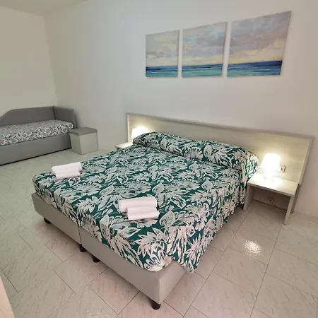 Ξενοδοχείο Eden Park 3*