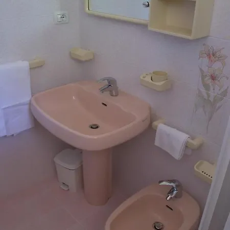 Hotel Eden Park 3*