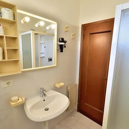 Eden Park Hotel 3*